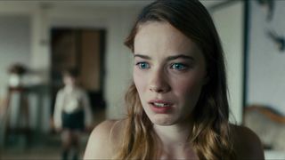 Saskia Rosendahl, Ulrike C. Tscharre, Juta Vanaga - Werk ohne Autor (2018) Censorship nude scene