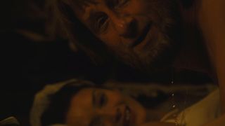 Charlotte Le Bon hot - Le Grand Mechant Loup