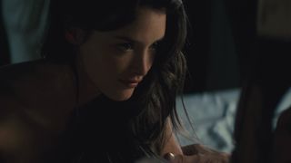 Charlotte Le Bon hot - Le Grand Mechant Loup