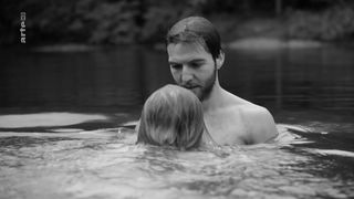 Julia Jentsch nackte - Die Habenichtse (2016)