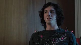 Mischa Barton nude, Emily Meade sexy – Assassination of a High School President (2008)