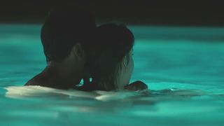 Melanie Lynskey nude - Hello I Must Be Going (2012)