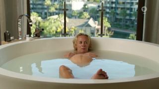 Katja Riemann naked - Todliche Geheimnisse - Jagd in Kapstadt (2017)