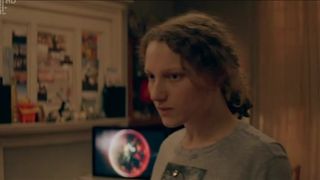 Simona Brown nude – Kiss Me First s01e03 (2018)