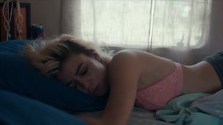 Noee Abita, Alba Gaia Bellugi - Une ile s01e01-02 (2019) Censorship nude scene