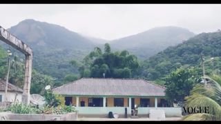 Rihanna sexy – Vogue Brasil- Behind The Scenes (2014)