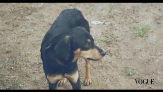 Rihanna sexy – Vogue Brasil- Behind The Scenes (2014)