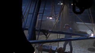 Jennifer Love Hewitt, Sarah Michelle Gellar Sexy - I Know What You Did Last Summ