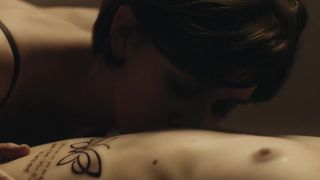 Theresa Hedelund, Sofie Torp nude - Bokser (2017)