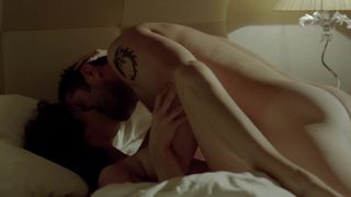 Natalia Avelon - Strike Back S02 E07 (2011)