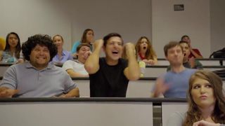 Mindy Robinson Nude - Alpha House (2014)