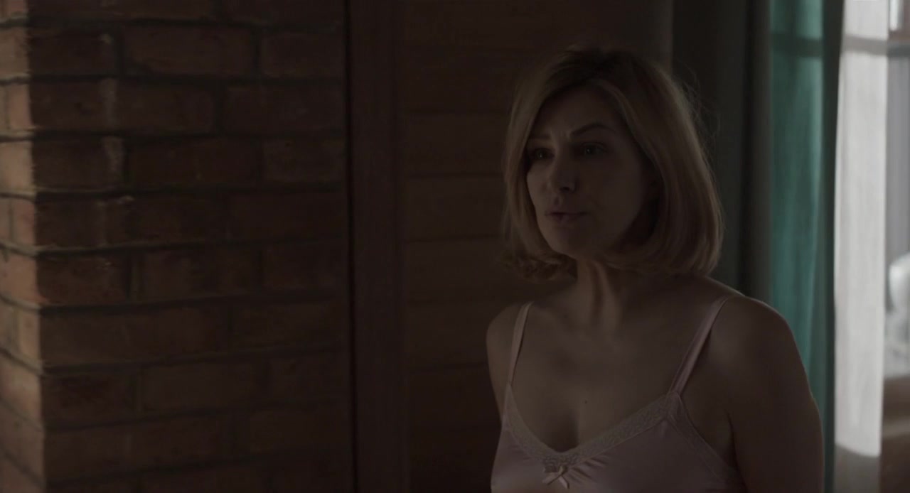 Helena Noguerra nude – Au Dela Des Apparences s01e02 (2019)