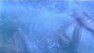 Izabella Scorupco nude, Erika Hoghede nude – Petri tarar (1995)