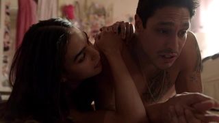 Maria-Elena Laas nude, Mishel Prada nude, Melissa Barrera nude - Vida s01e06 (2018)