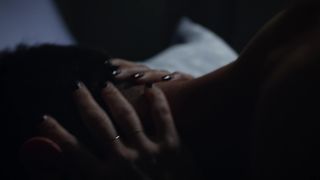 Kristen Bell nude - Veronica Mars s04e01 (2019)