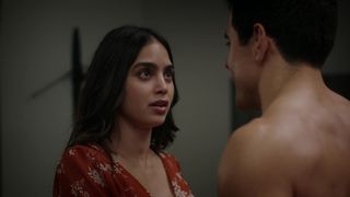 Melissa Barrera - Vida s03e06 (2020) Naked movie video