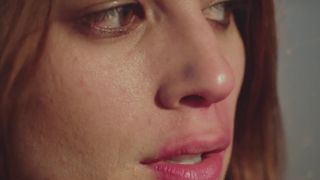 Malice McMunn, Robin Sydney nude – American Muscle (2014)