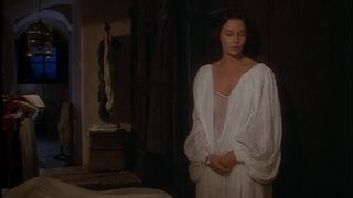 Laura Antonelli, Clelia Rondinella Nude - La Venexiana (1986)