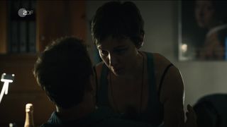 Inga Birkenfeld, Julia Koschitz nude - Am Ruder (2017)