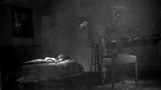 Nellie_Benner_-_Crepuscule__2009_540p