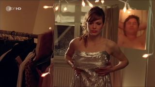 Suzan Anbeh Nude - Leo und Marie - Eine Weihnachtsliebe (2008)
