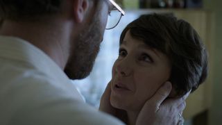 Julia Koschitz nude - Counterpart s02e06 (2019)