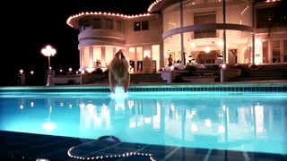 Elizabeth Berkley Sex Scene - Showgirls (1995)