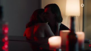 Emma Drogunova sexy - Tatort  (2020)