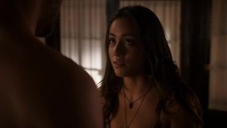 Chloe Bennet sexy – Marvels Agents of S.H.I.E.L.D. s01e05 (2013)