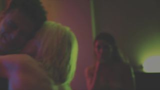 Silvia Varon, Ximena Rodriguez sexy - Entre paredes (2017) Trailer