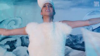 Sunita Mani, Eleanore Pienta, Tallie Medel - Snowy Bing Bongs Across the North S