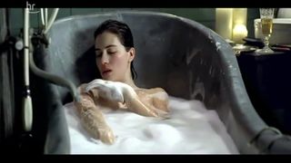 Esther Zimmering Nude - Der blaue Affe (2006)