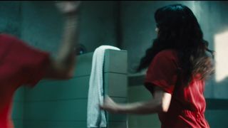 Gaite Jansen naked - Jett s01e03 (2019)