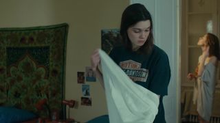 Julie Moulier nude - Nos vies formidables (2019)