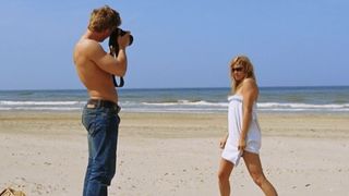 Sophie Hilbrand nude - Zomerhitte (2008)