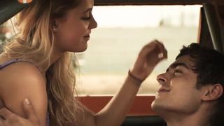 Heather Graham, Maika Monroe Sexy - At Any Price (2012)