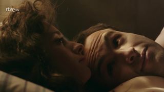 Elena Rivera naked - Cuentame Como Paso s19e19 (2018)