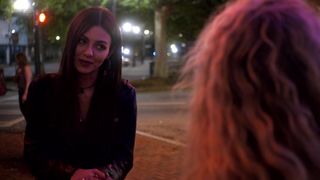 Victoria Justice, Ella Hunt, Elena Kampouris nude - Summer Night (2019)