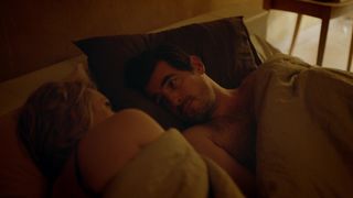 Elisabeth Moss naked - The Square (2017)