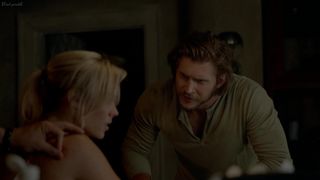 Laura Vandervoort - Bitten (2014)