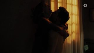 Heike Makatsch nude - Zielfahnder Blutiger Tango (2019)