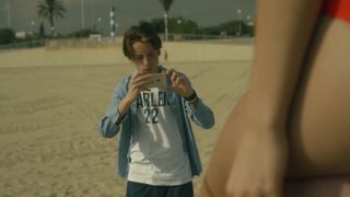 Juliette Bettencourt, Eva Hatik nude - Vingt-Cinq S1 (2018)