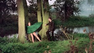 Joely_Richardson__Jane_Gurnett__Juliet_Stevenson_-_Drowning_by_Numbers__1988