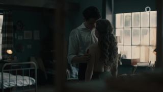 Alicia von Rittberg nude, topless, sideboobs in movie 'Lotte am Bauhaus'