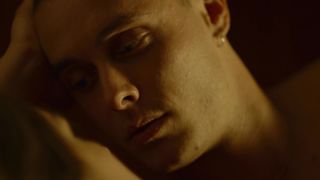 Michela De Rossi nude - La terra dell'abbastanza (2018)