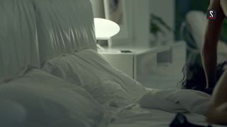 Olga Sutulova naked - Soderzhanki s01e01 (2019)