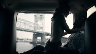 Ellen Hollman nude - Six s01e03 (2017) side boob