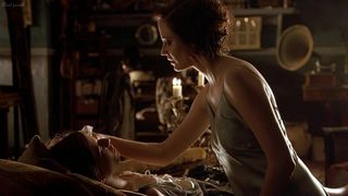 Maria Valverde, Eva Green  - Cracks (2009)