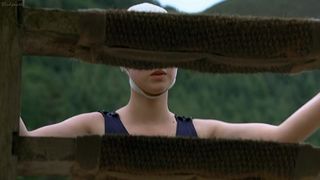 Maria Valverde, Eva Green  - Cracks (2009)