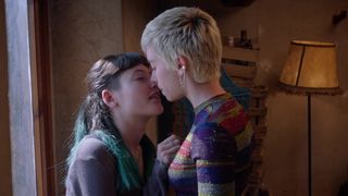 Mireia Oriol, Claudia Riera - Les de l'hoquei s01e04e07e09 (2019)